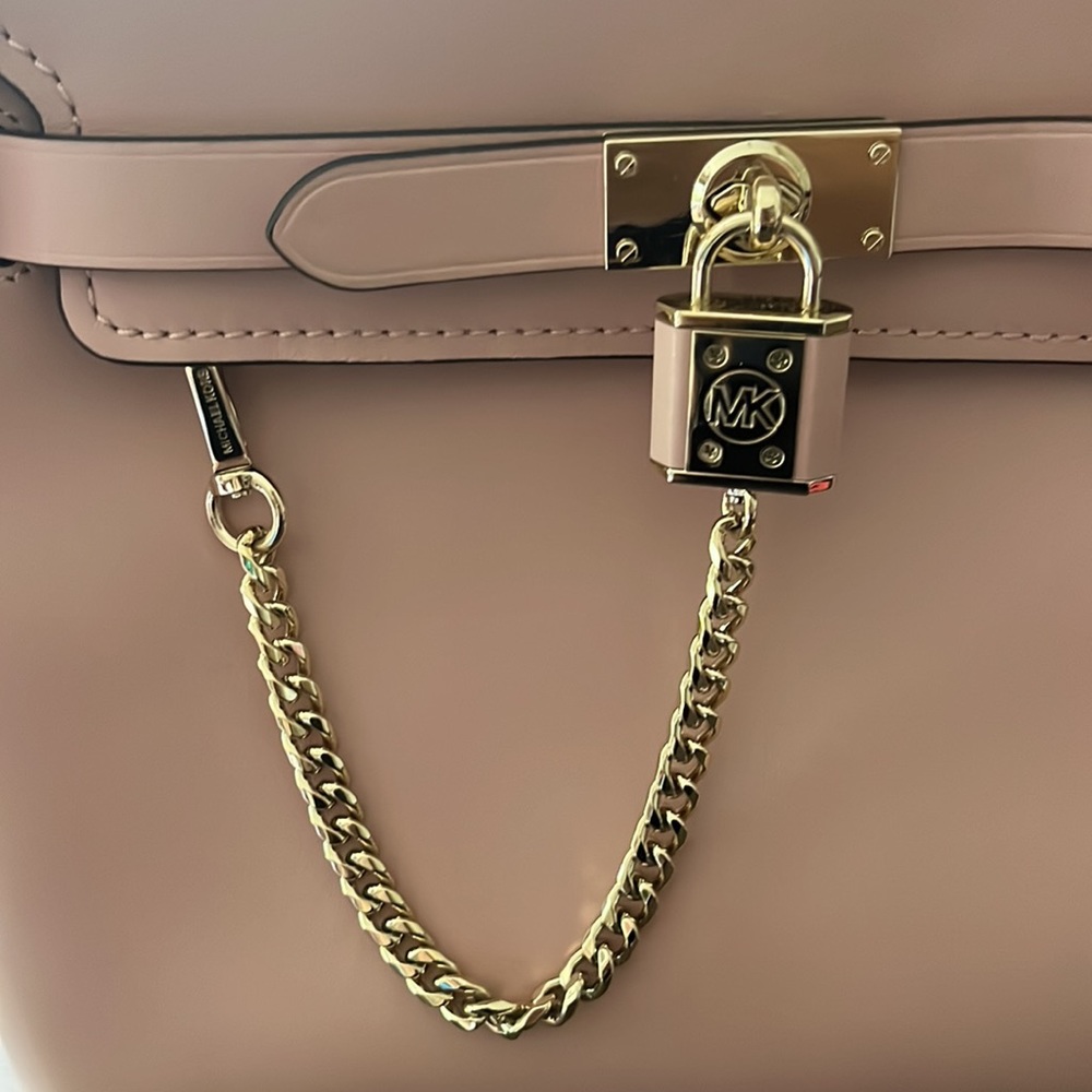 Michael Kors Hamilton Legacy Large Belted Satchel in Smokey Rose pink - Picture 2 of 5